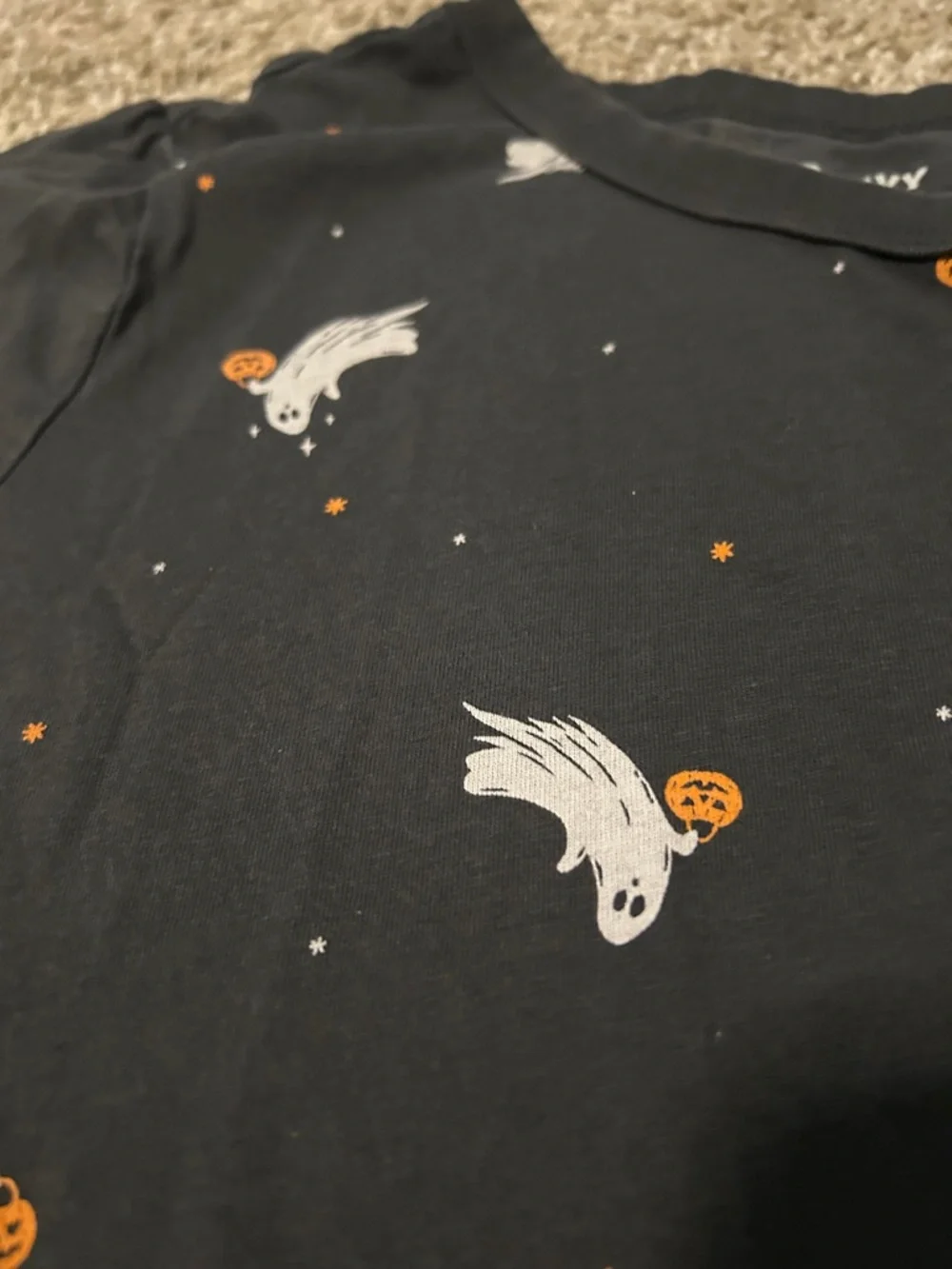Old Navy Halloween Tee - Picture 3 of 4